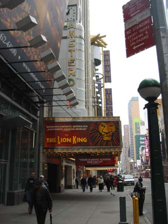 2003-03-21 067 New Amsterdam Theater (corr)